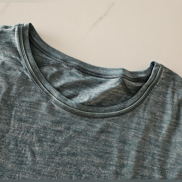 LULULEMON Another Mile Short Sleeve Running Shirt Green Size 10? - Picture 5 of 12